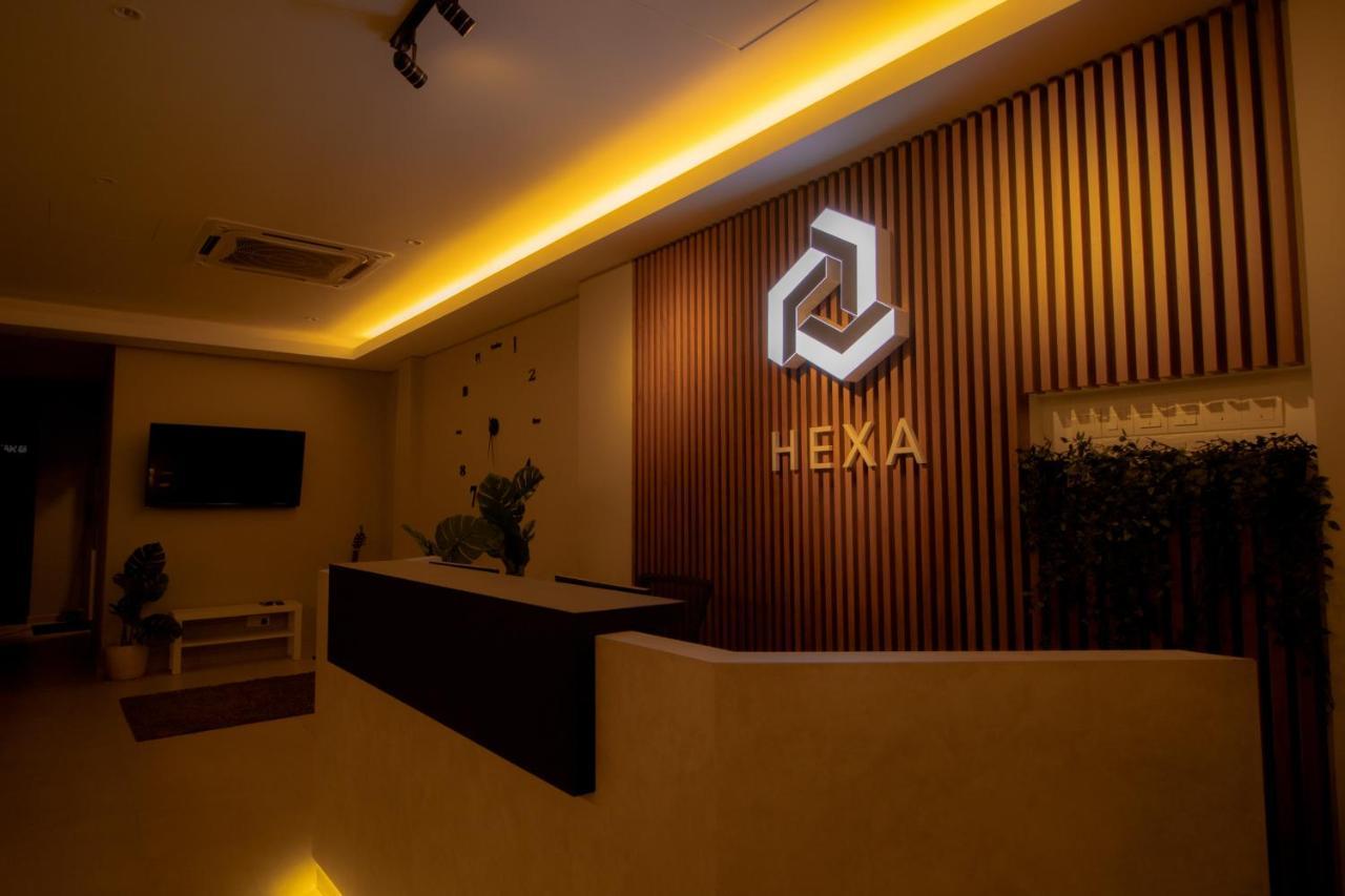 Hexa & Backpackers Capsules Bukit Bintang 2*